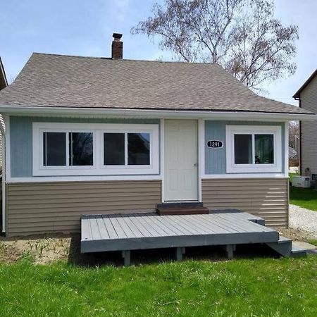 Charming And Happy Walled Lake Mi Cottage 노비 외부 사진